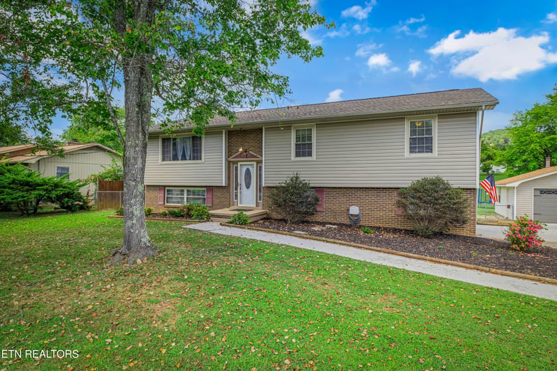 616 Pimlico Dr, Seymour, TN 37865