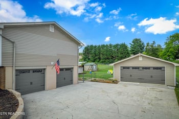 616 Pimlico Dr, Seymour, TN 37865