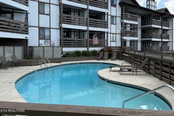 616 Turkey Nest Rd #108, Gatlinburg, TN 37738