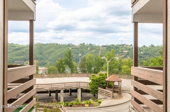 616 Turkey Nest Rd #206, Gatlinburg, TN 37738