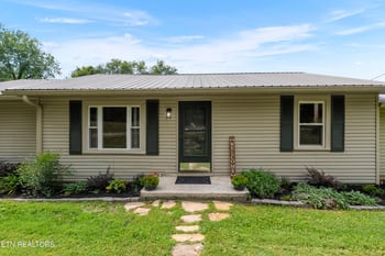 617 Hillside Rd, Rockwood, TN 37854