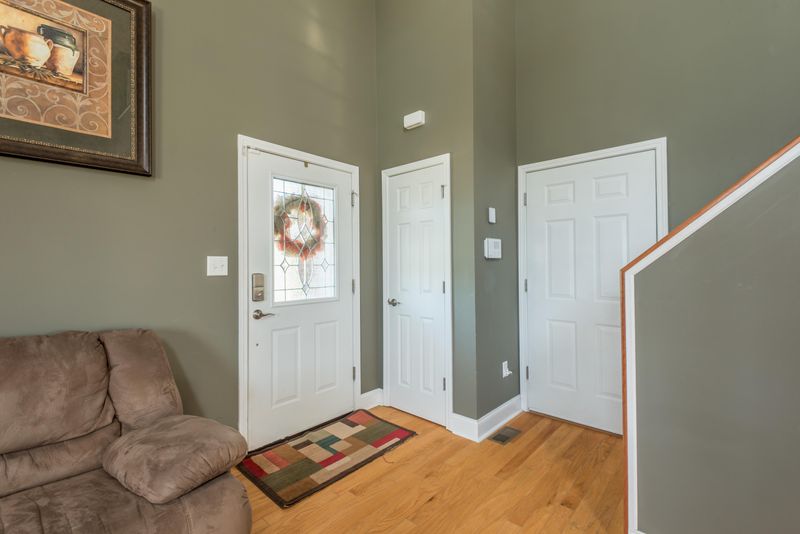 617 Running Brook Dr, Strawberry Plains, TN 37871