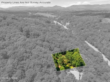 617 Skyline Dr, Clinton, TN 37716