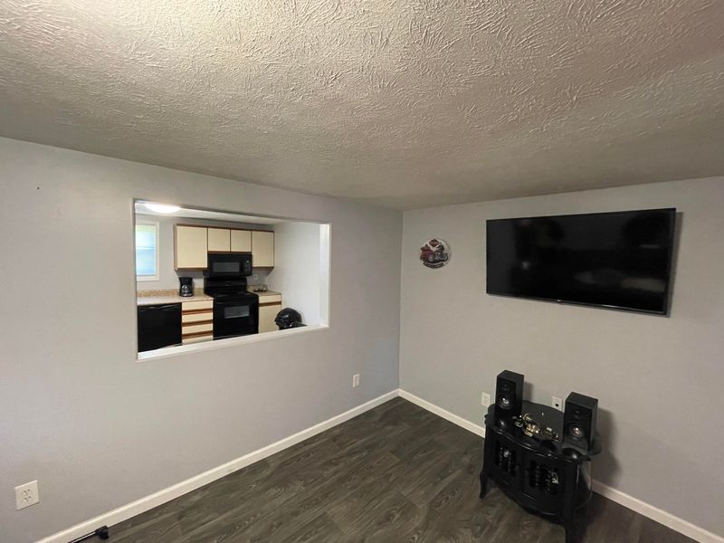 6172 Niles Ferry Rd, Greenback, TN 37742