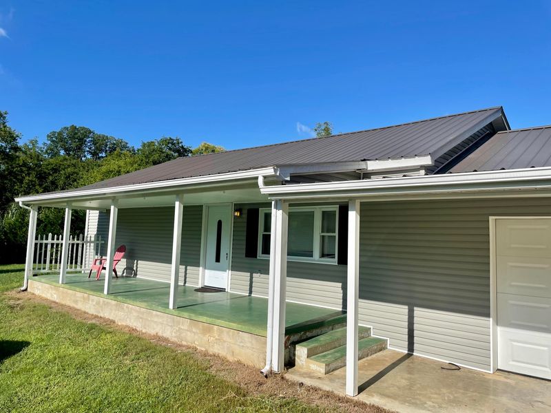 6172 Niles Ferry Rd, Greenback, TN 37742