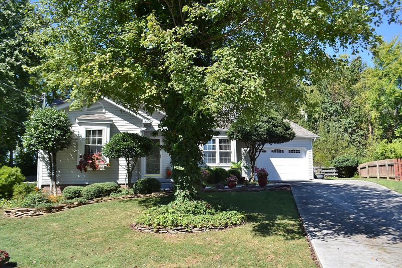 618 Copperfield Dr #4, Knoxville, TN 37934