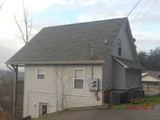 618 N Cunningham Rd, Seymour, TN 37865