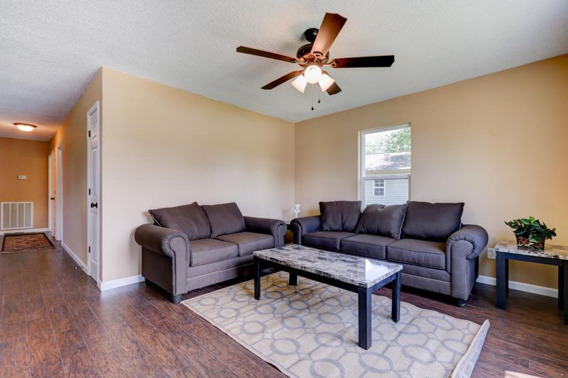 618 Wright Rd, Maryville, TN 37804