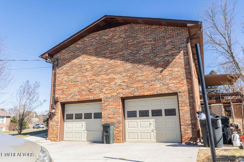 619 Catalpa St, Seymour, TN 37865