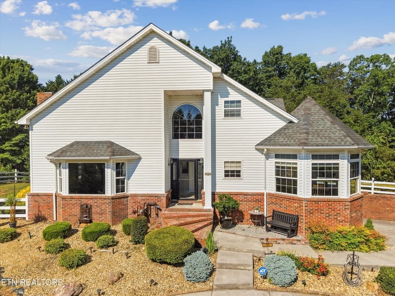 619 Emerald Ave, Kodak, TN 37764