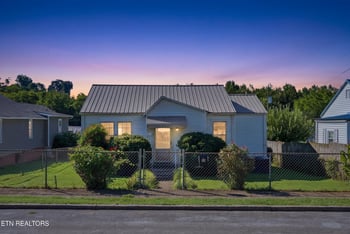 619 Ferry St, Loudon, TN 37774