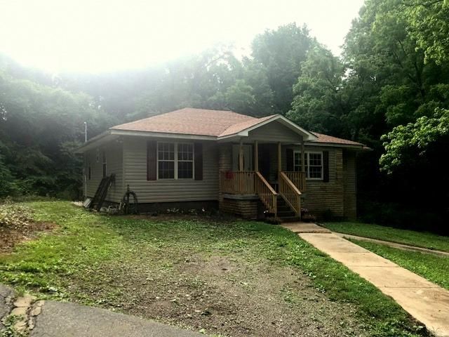 619 Pansy Hill Rd, Harriman, TN 37748