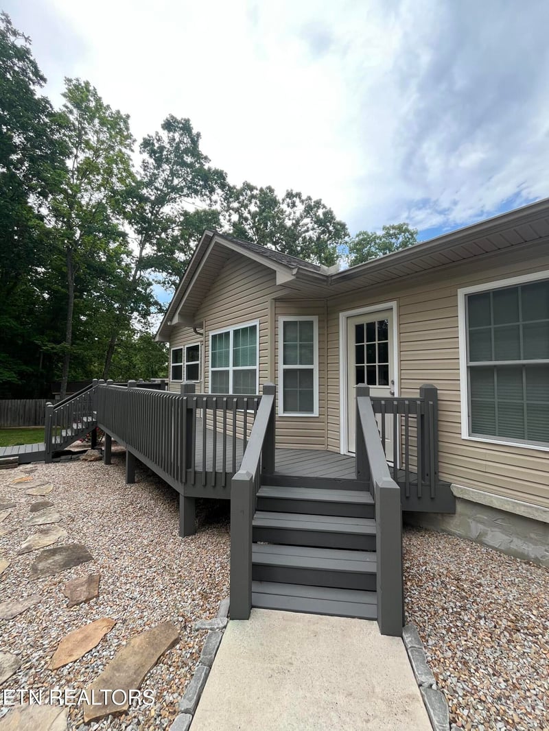 62 Cardinal Loop, Crossville, TN 38555