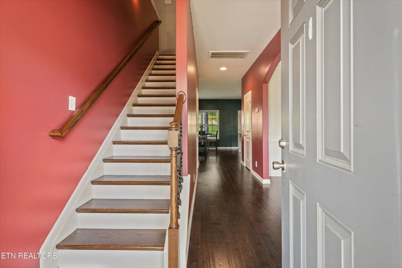 620 Carrington Blvd, Lenoir City, TN 37771