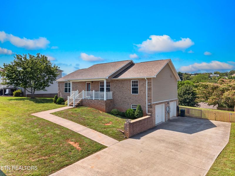 620 Hills Gate Cir, Seymour, TN 37865