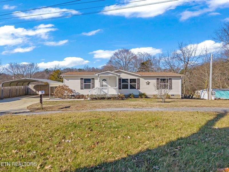620 Hitchcock Ave, Etowah, TN 37331