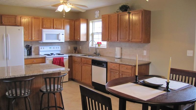 620 Hollow Dr, Strawberry Plains, TN 37871