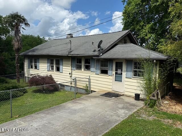 620 Montvale Rd, Maryville, TN 37803