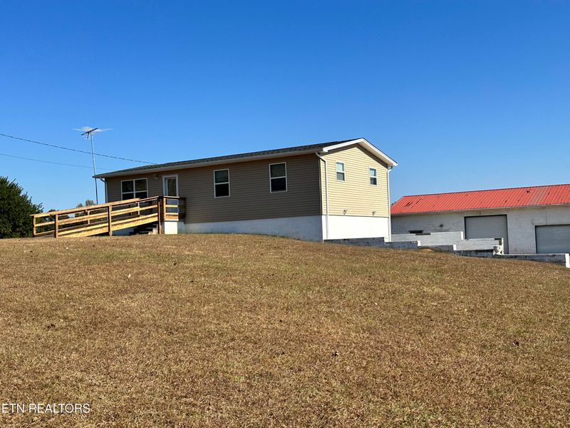 620 Ridge Rd, Madisonville, TN 37354