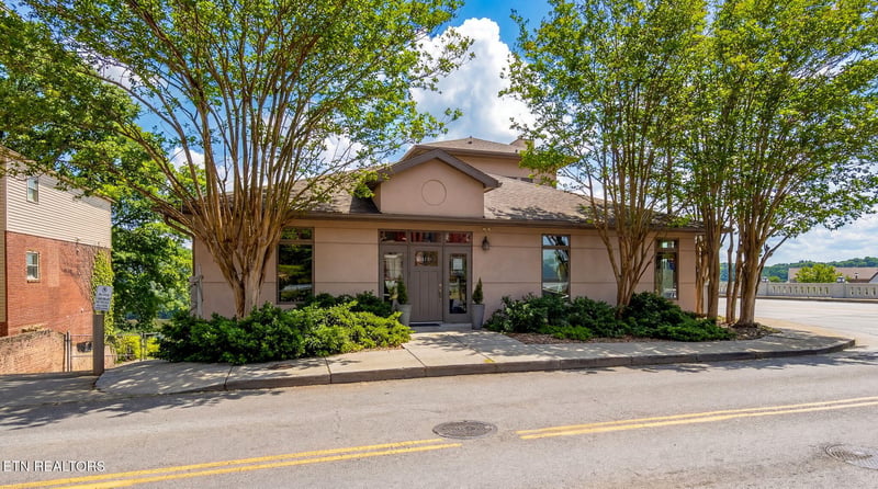 620 W Hill Ave, Knoxville, TN 37902