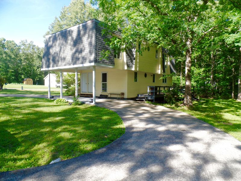 6200 Osage Rd, Crossville, TN 38572