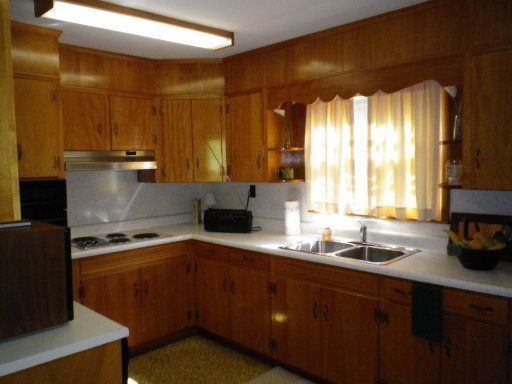 621 Hillcrest St, Clinton, TN 37716