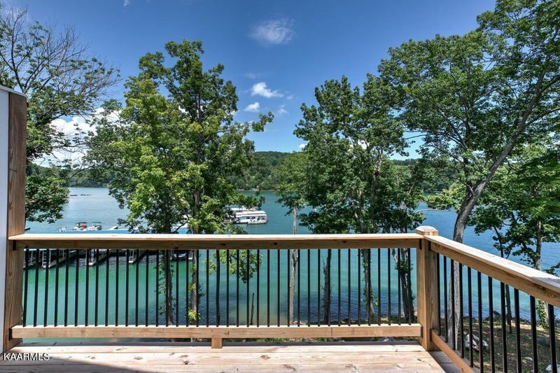 621 Lindsey Mill Cir #1, Rocky Top, TN 37769
