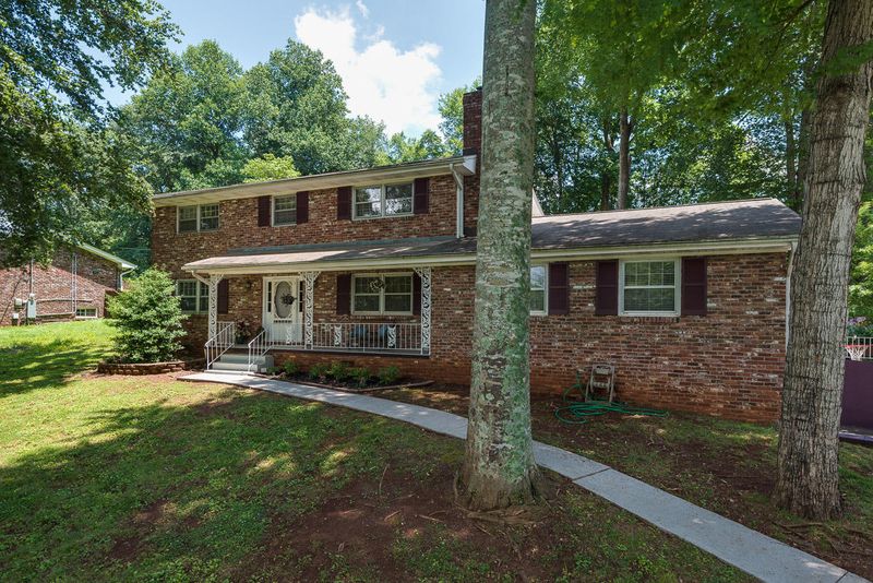 6213 Apache Trl, Knoxville, TN 37920