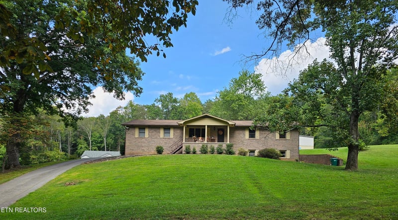 6214 Keck Rd, Knoxville, TN 37912