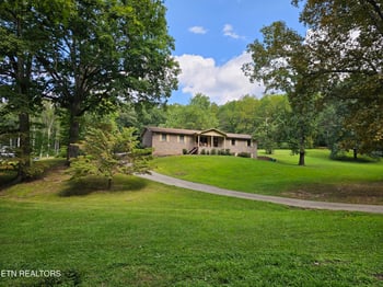6214 Keck Rd, Knoxville, TN 37912