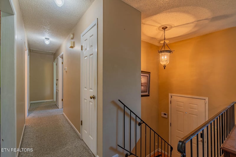6217 Starhurst Dr, Knoxville, TN 37921