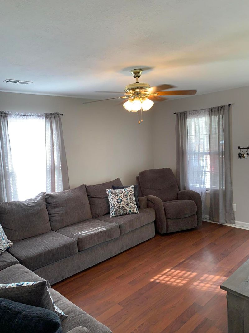 622 Mitchell Dr, Knoxville, TN 37912
