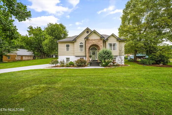 622 S Old Sevierville Pike, Seymour, TN 37865