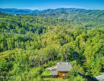 622 Timber Ridge Rd, Gatlinburg, TN 37738