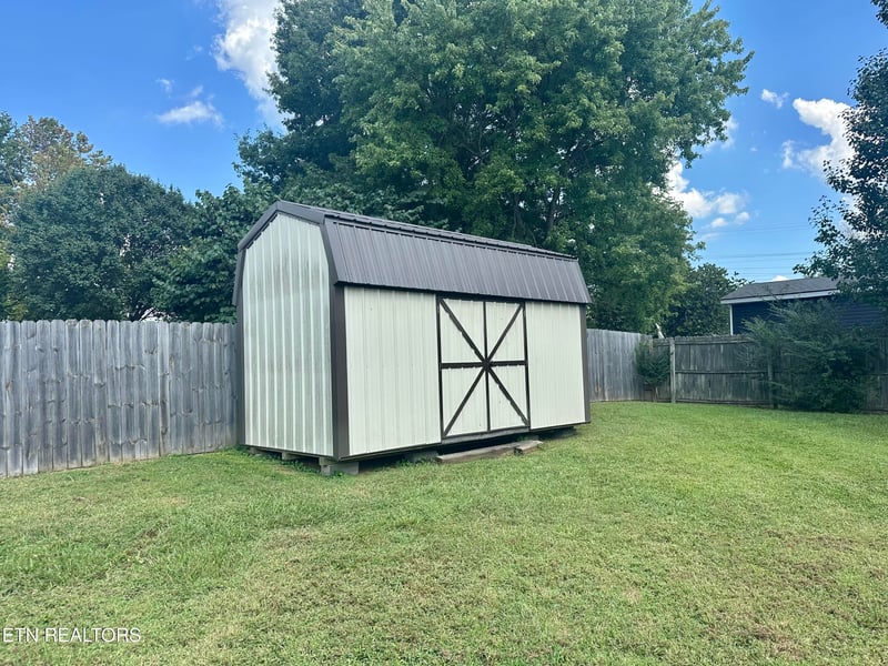 622 Whitesburg Dr, Knoxville, TN 37918