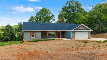 6221 Bingham Ln, Maryville, TN 37801