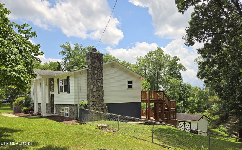 6222 John May Dr, Knoxville, TN 37921