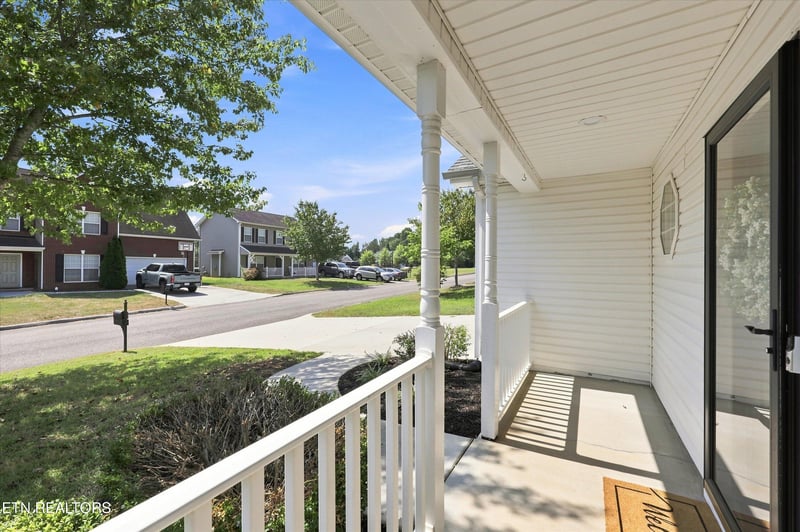 6223 Mcmillan Creek Dr, Knoxville, TN 37924