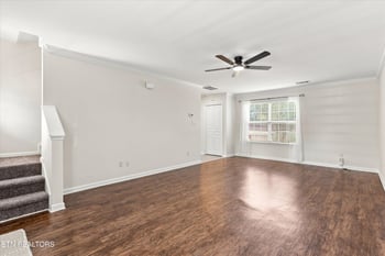 6223 Mcmillan Creek Dr, Knoxville, TN 37924