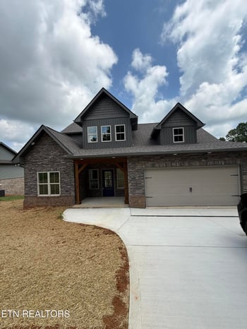 6225 Bingham Ln, Maryville, TN 37801