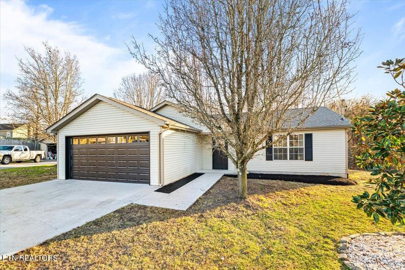 6230 Hugh Willis Rd, Powell, TN 37849