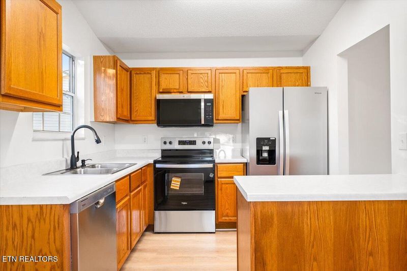 6230 Hugh Willis Rd, Powell, TN 37849
