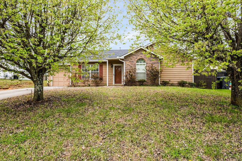 6237 Rexburg Dr, Knoxville, TN 37921