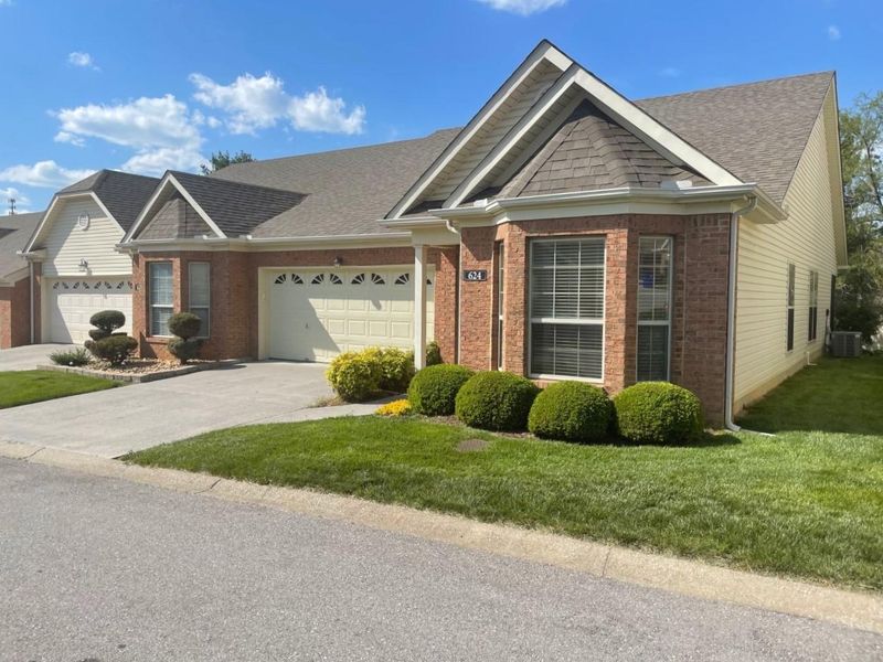 624 Applegate Ln, Knoxville, TN 37934