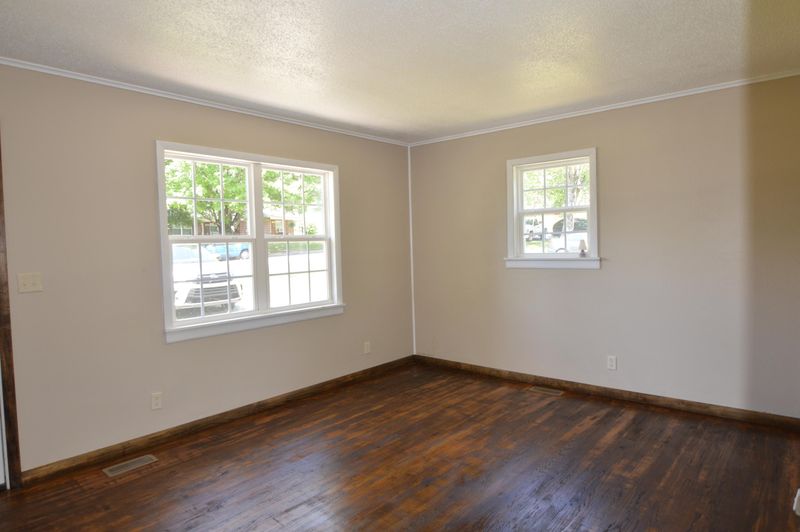 624 W Wheeler St, Rockwood, TN 37854