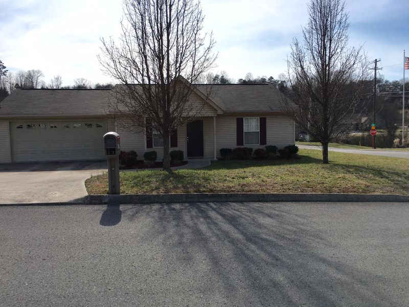 6246 Hugh Willis Rd, Powell, TN 37849