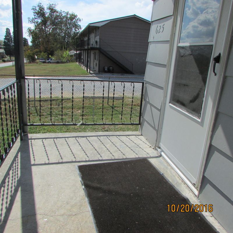 625 Eagleton Rd, Maryville, TN 37804