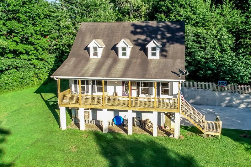 625 Laurel Rd, Clinton, TN 37716