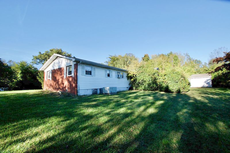 626 Everett Rd, Knoxville, TN 37934