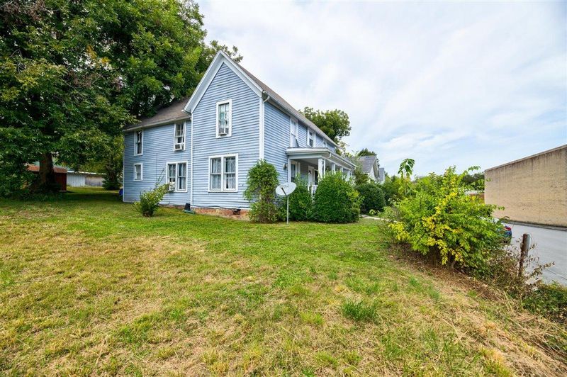 626 Washington Ave, Etowah, TN 37331